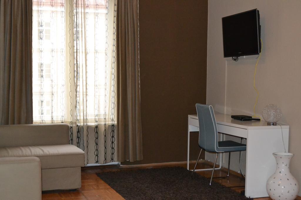 Goldfisch Apartment Hoher Markt Вена Номер фото